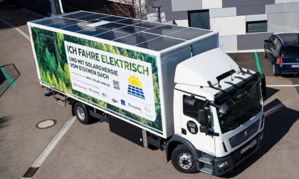 E-ciężarówka z w pełni zintegrowaną fotowoltaiką nabiera prędkości