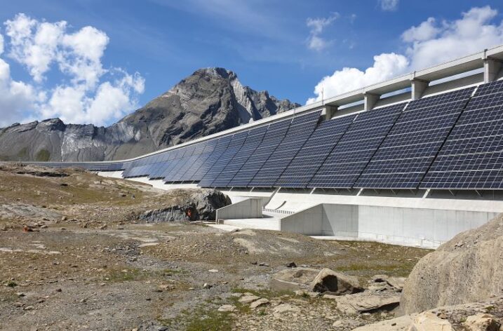 Działa największy alpejski system słoneczny w Szwajcarii