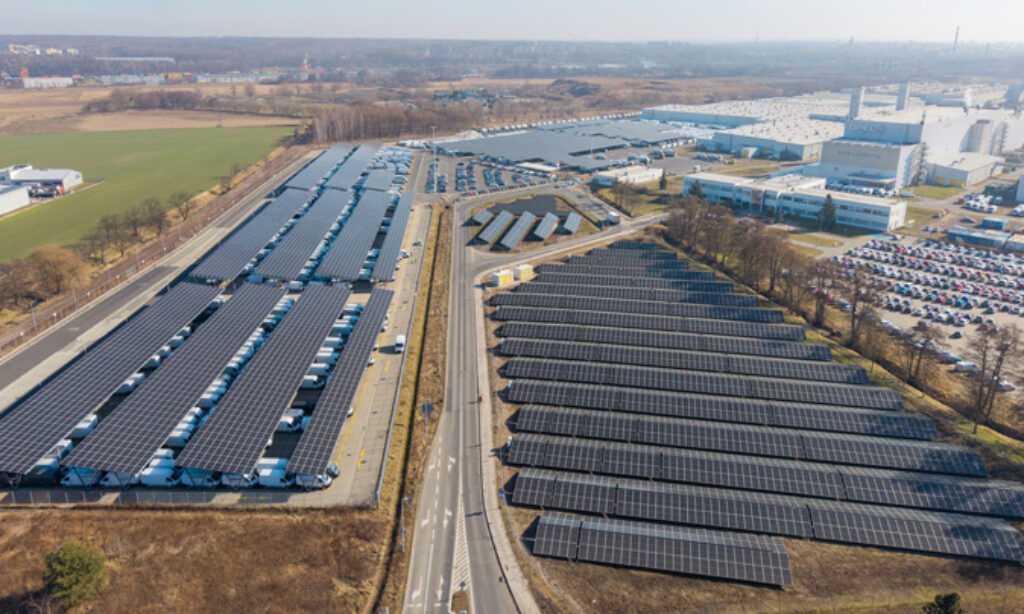 Stellantis zwiększa niezależność energetyczną