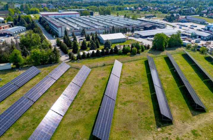 ABB inwestuje w przyspieszenie transformacji sieci energetycznych