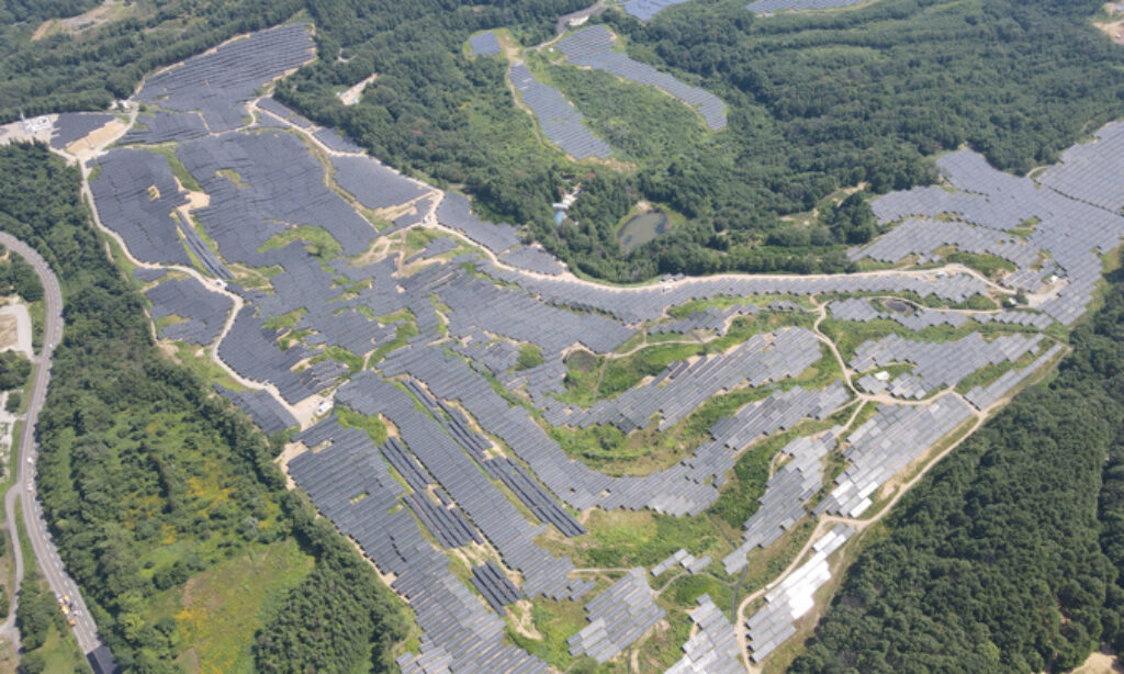 Projekt solarny dla Amazona